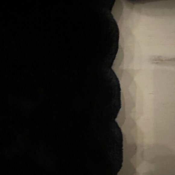 Black Faux Fur Coat with Hood Size L - Picture 3 of 3